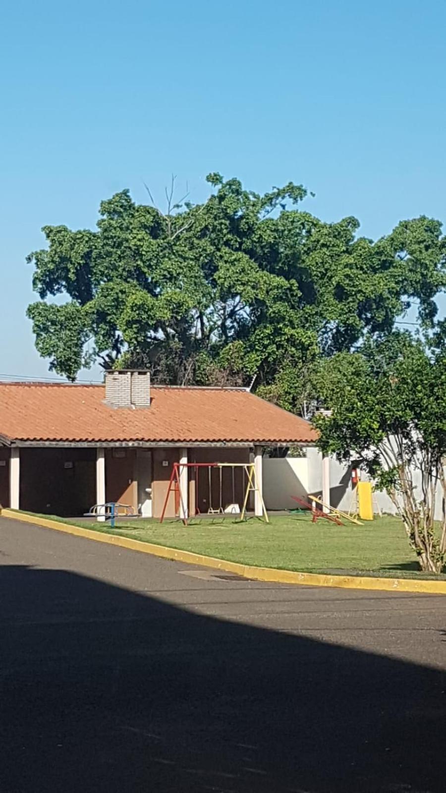 APTO - ar condicionado nos 2 quartos