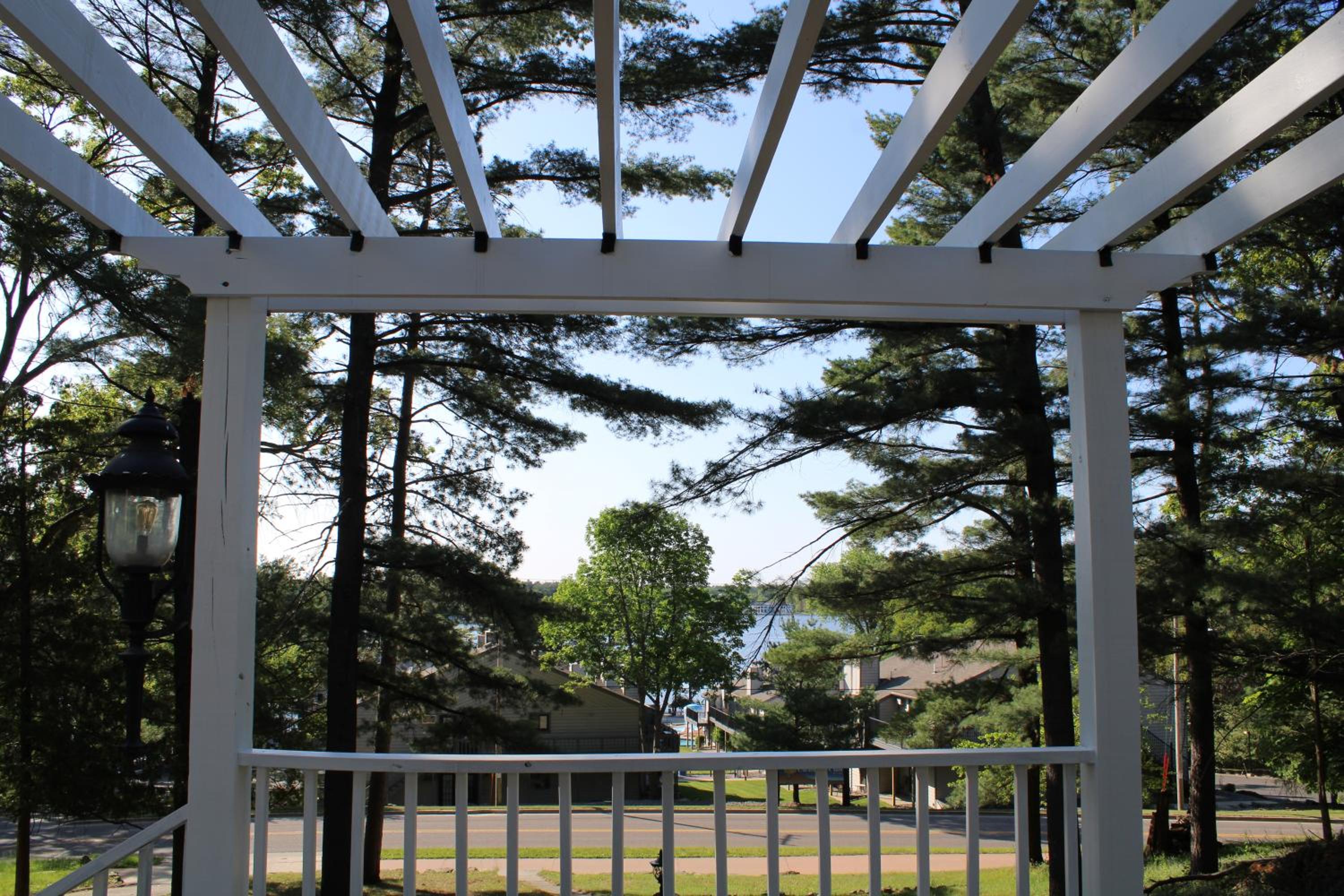 The Hillside B&B. Home w/ Breakfast Service! view 3