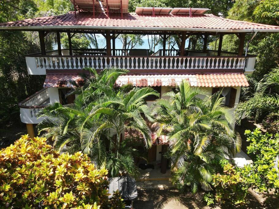 Casa Familia