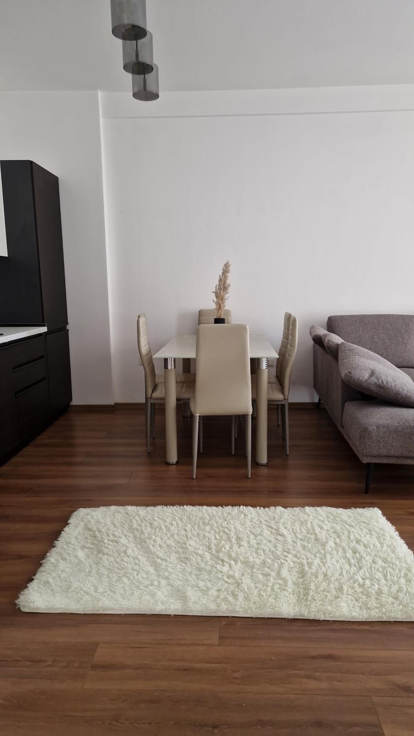 Deluxe Apartment No 9
