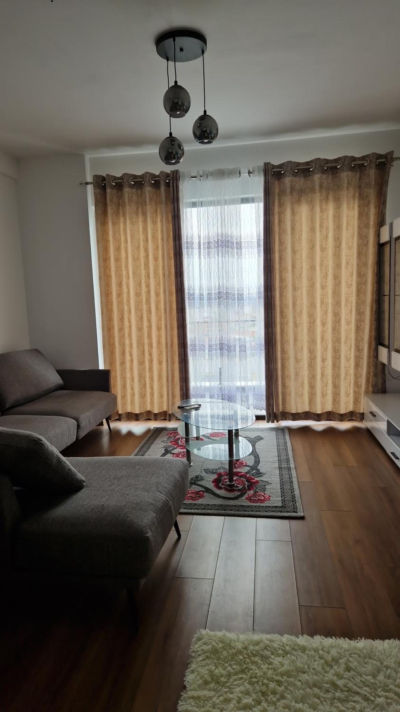 Deluxe Apartment No 9