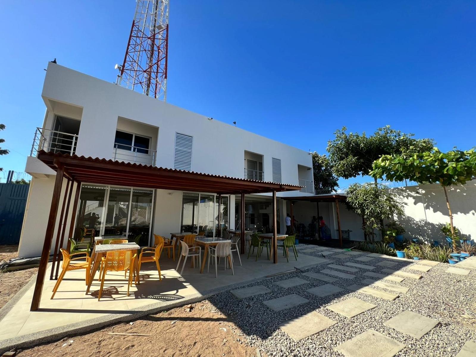 Hotel y Piscina Villa Maria Uribia