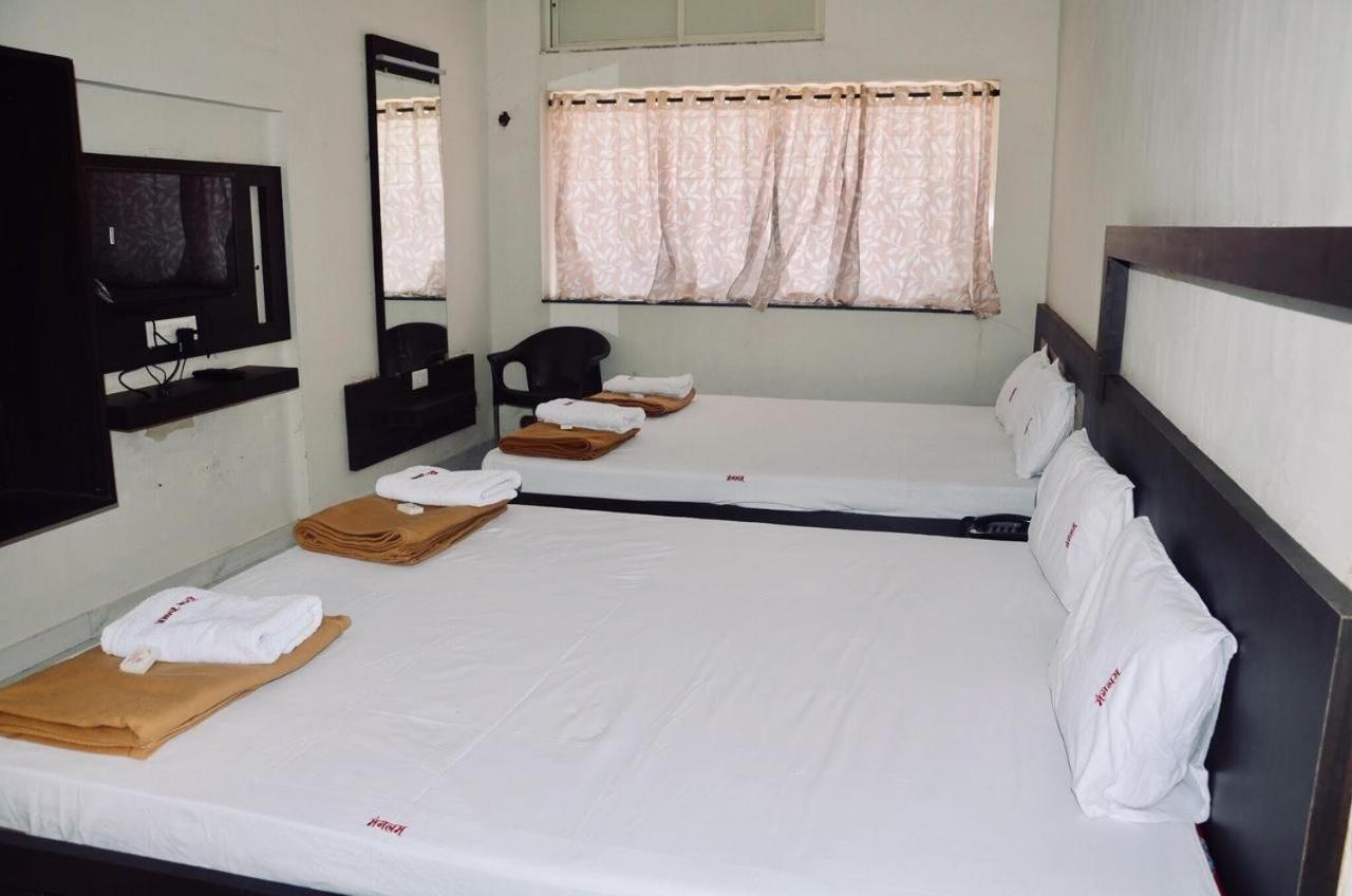 Hotel Mangalam view 2