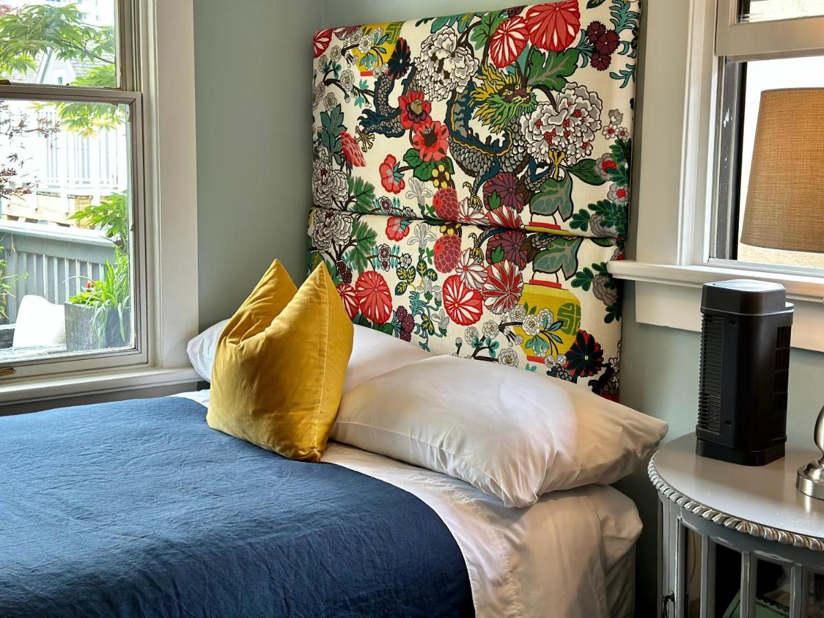 Hotel West End Guest House - Image 1