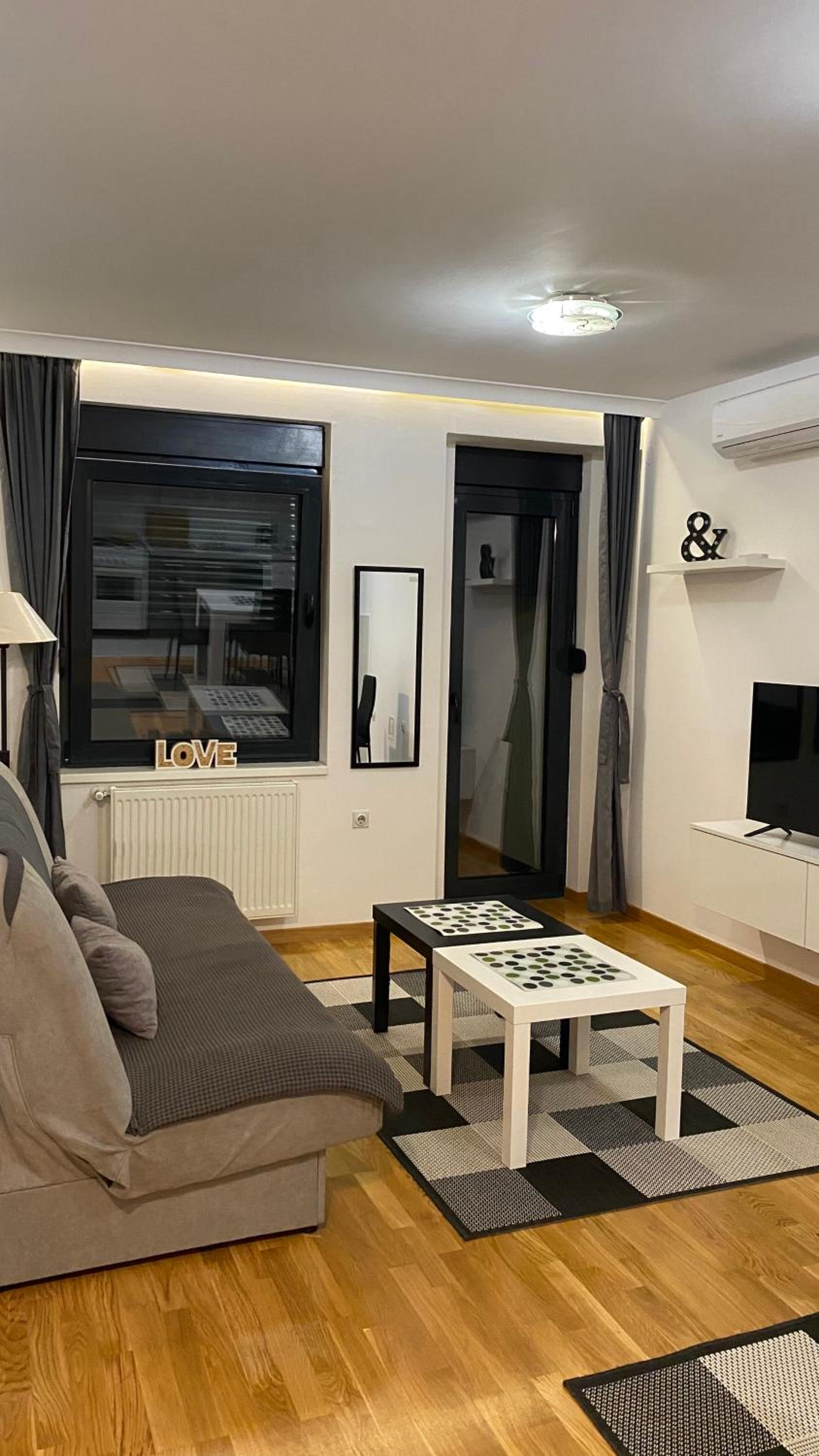 Family Home Niš , FREE parking view 3