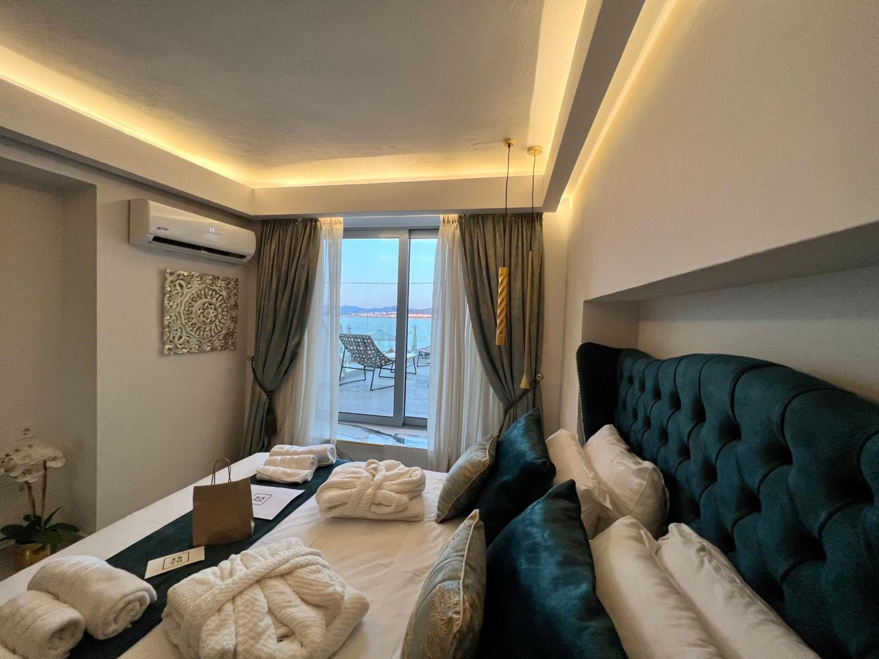 Mare Suites 3