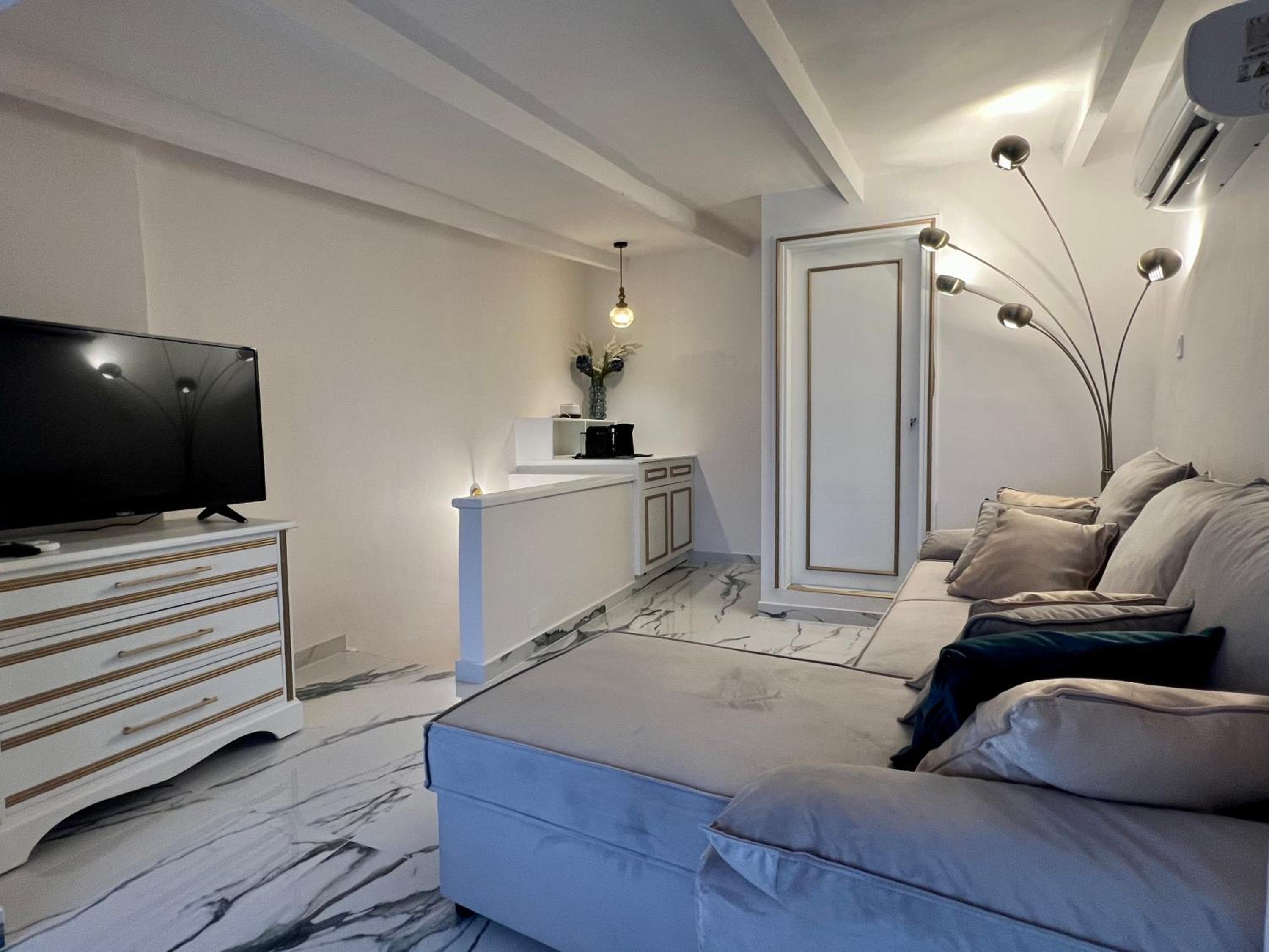 Mare Suites 3