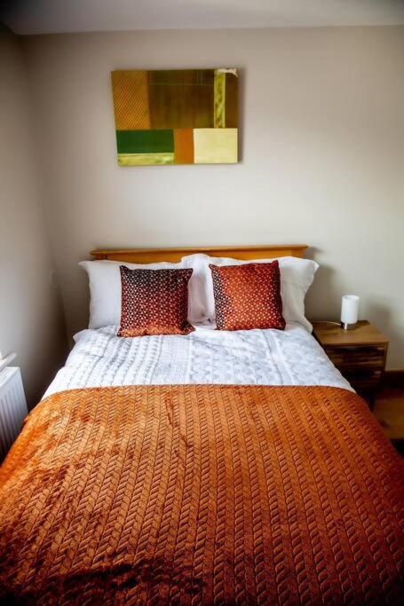 Airy, 3 bedrooms, ensuite , central London flat