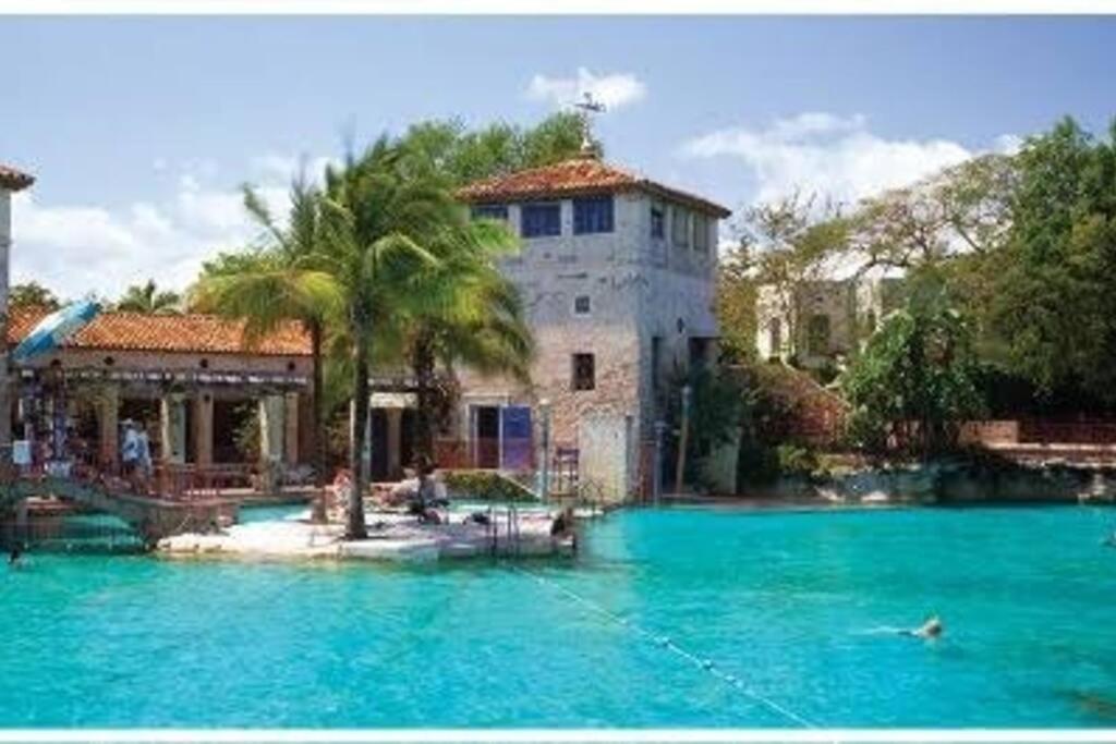 Sol Miami #1 with free parking on premises