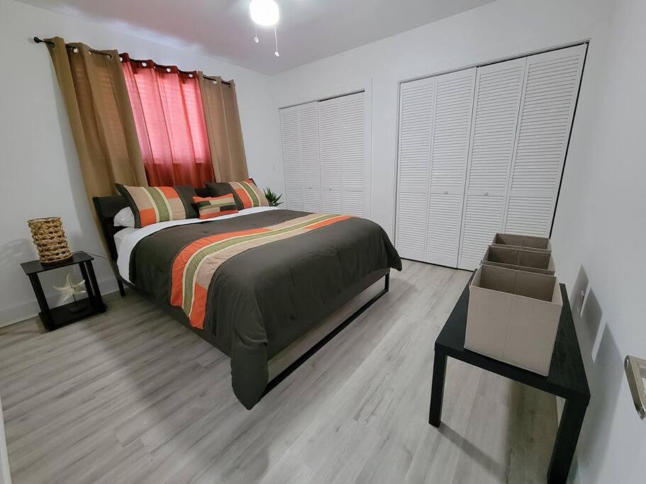 Sol Miami #1 with free parking on premises