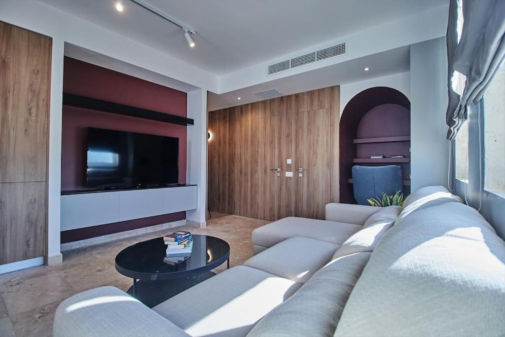 Luxury 2 BR Penthouse - Pool - close to Paceville photo 3