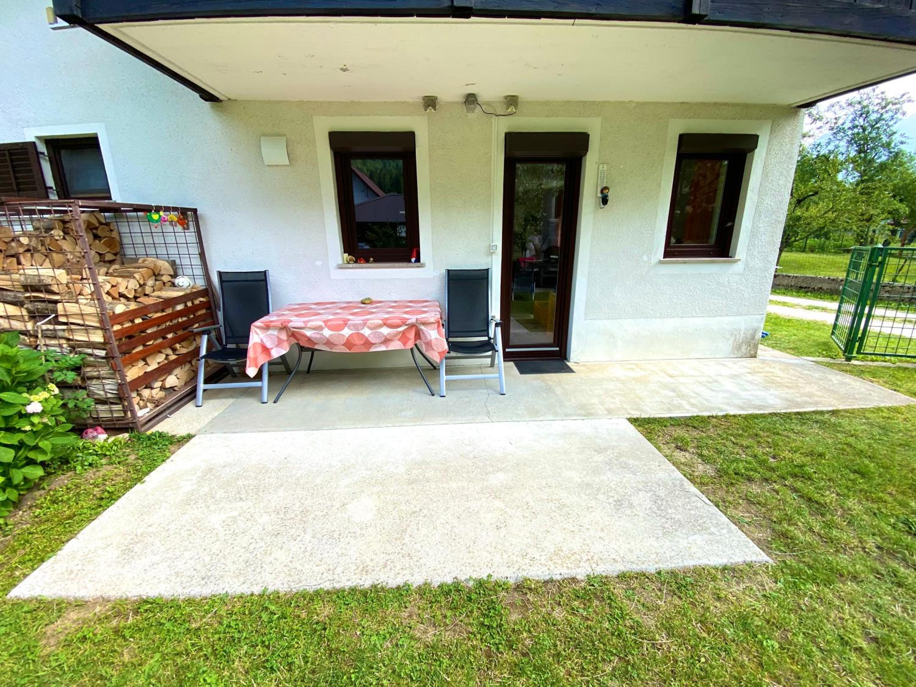 Apartma EMI view 3