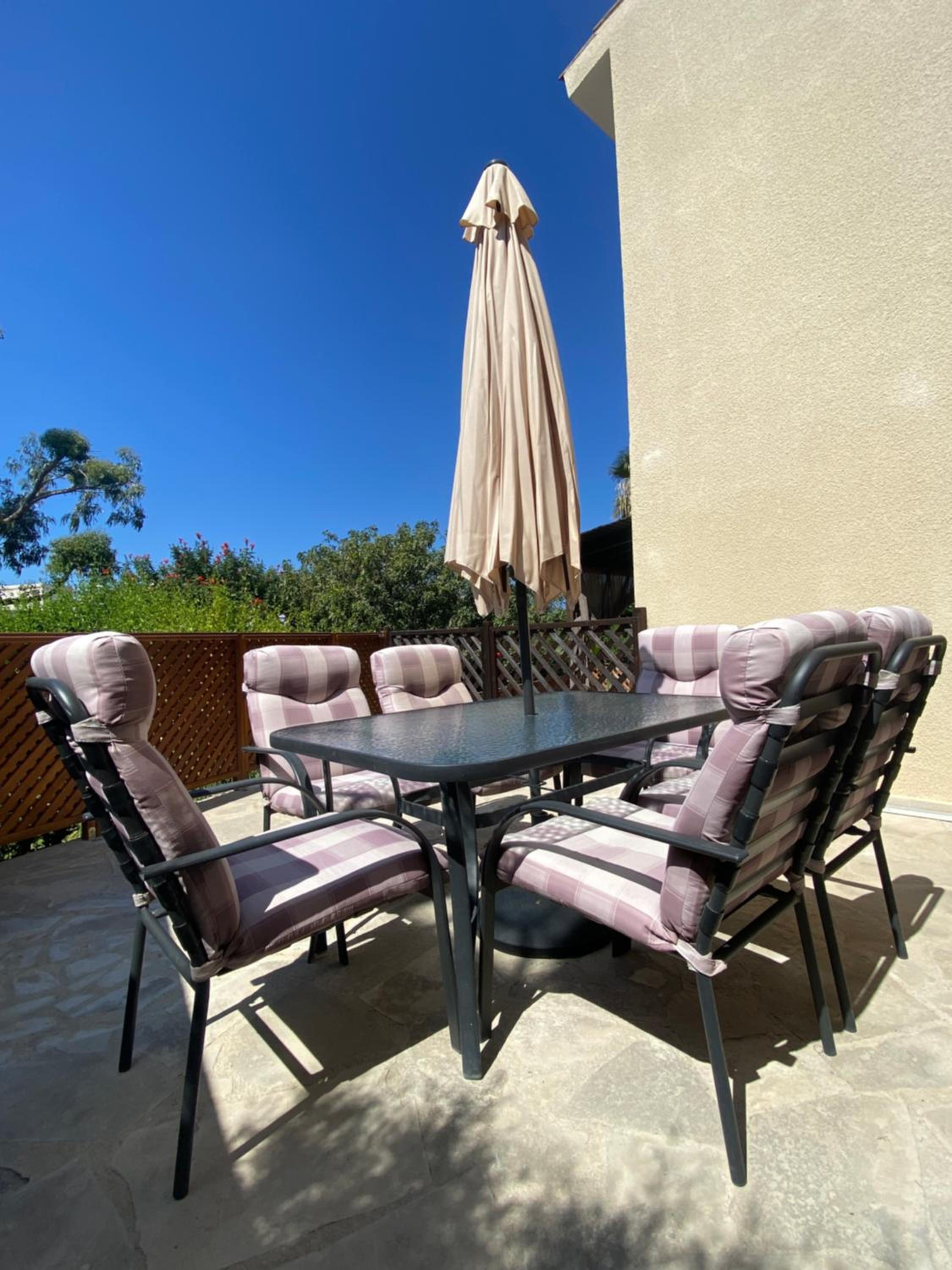 Corner townhouse in Regina Gardens, Pafos