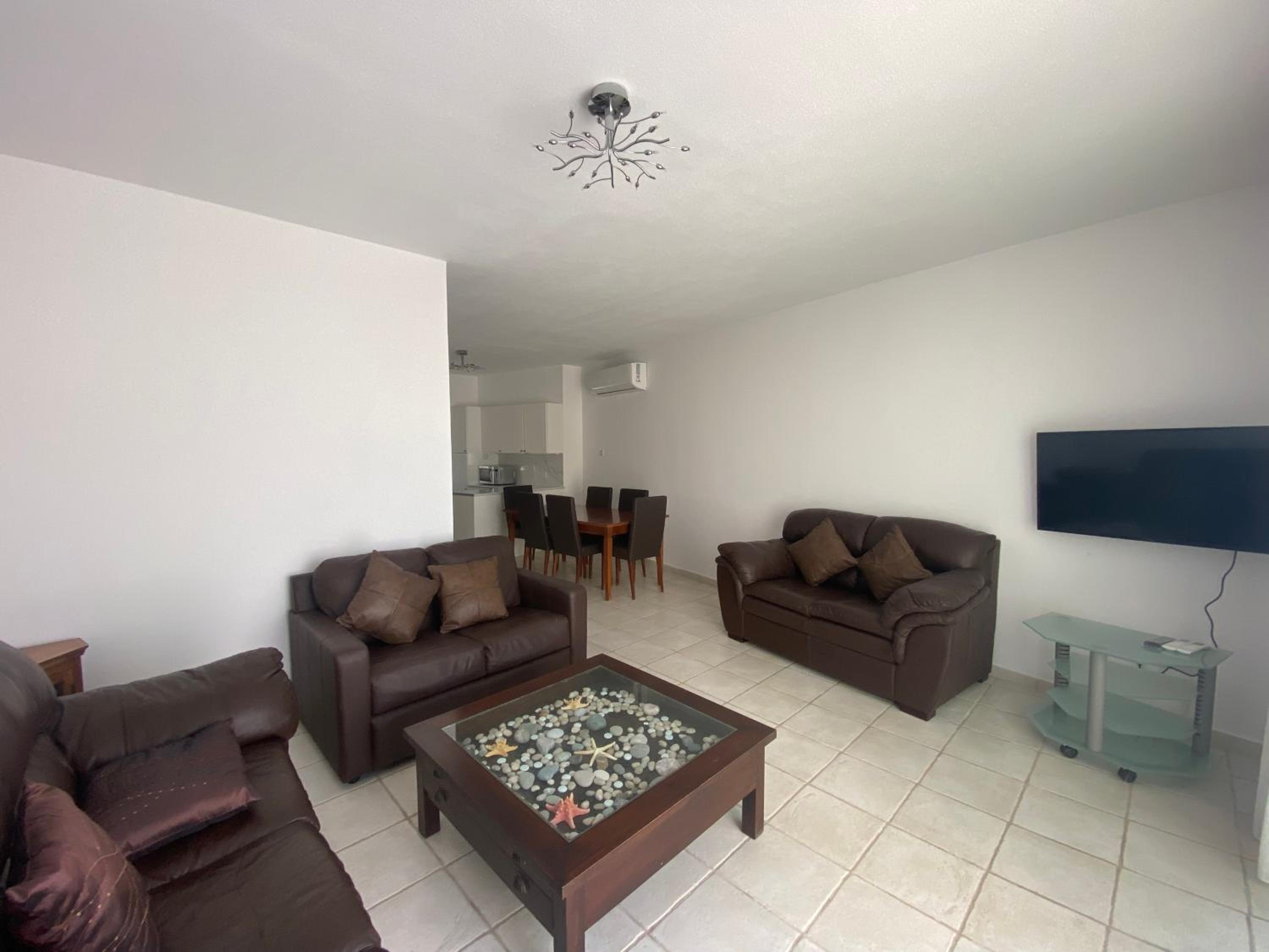 Corner townhouse in Regina Gardens, Pafos