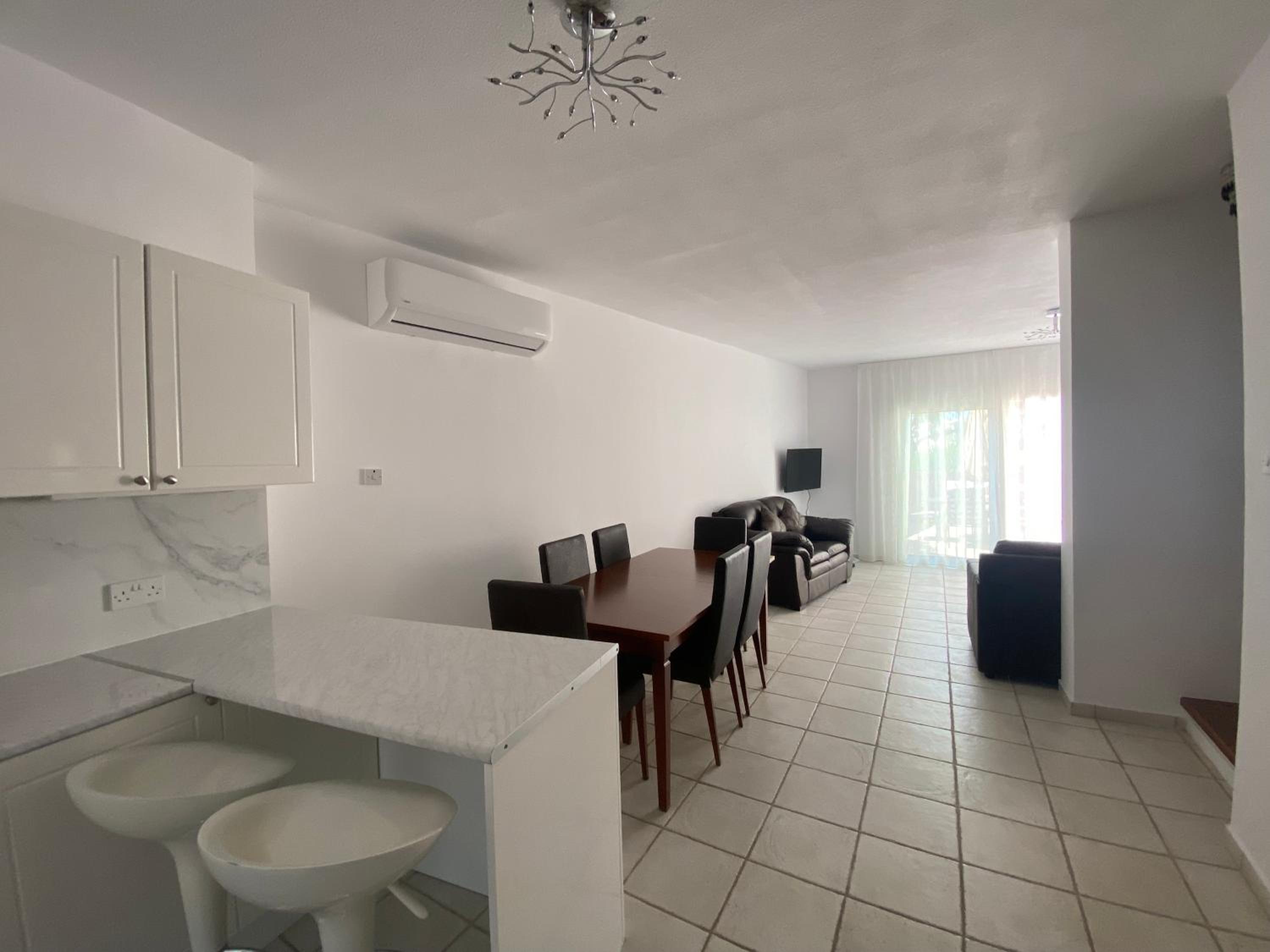 Corner townhouse in Regina Gardens, Pafos