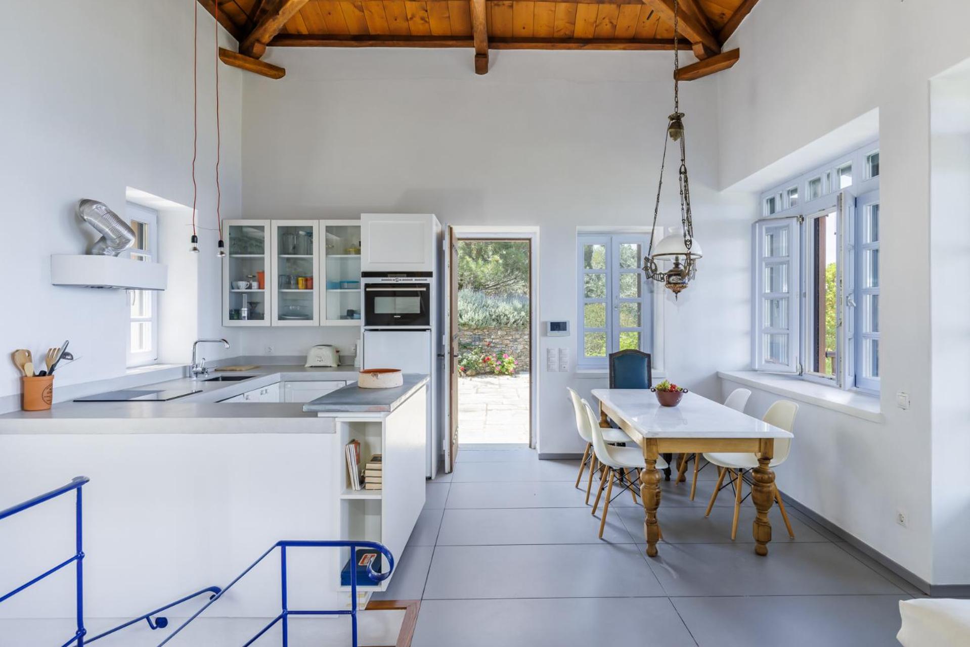 Villa Almond