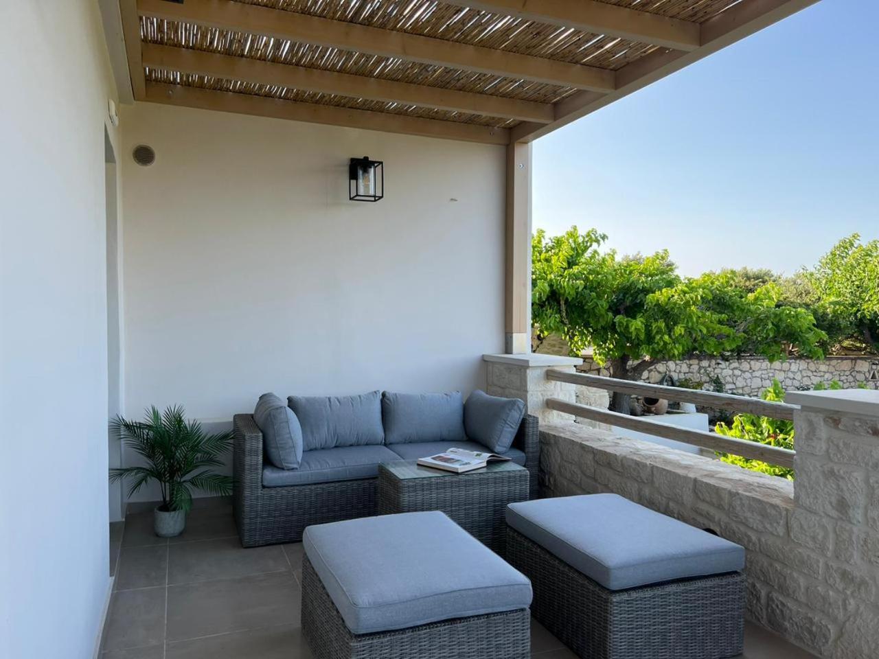 Amvikas suites-Sitia, by Comfortbnb
