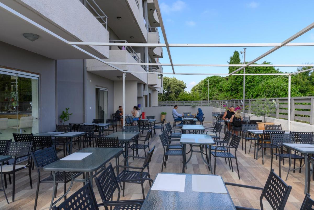outdoor BBQ area
