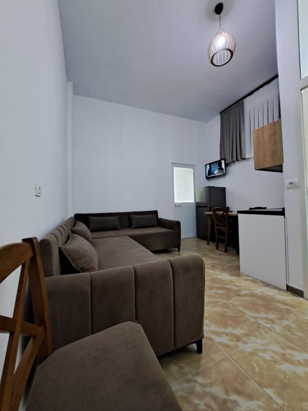 VILA PUSHIMI REGIS