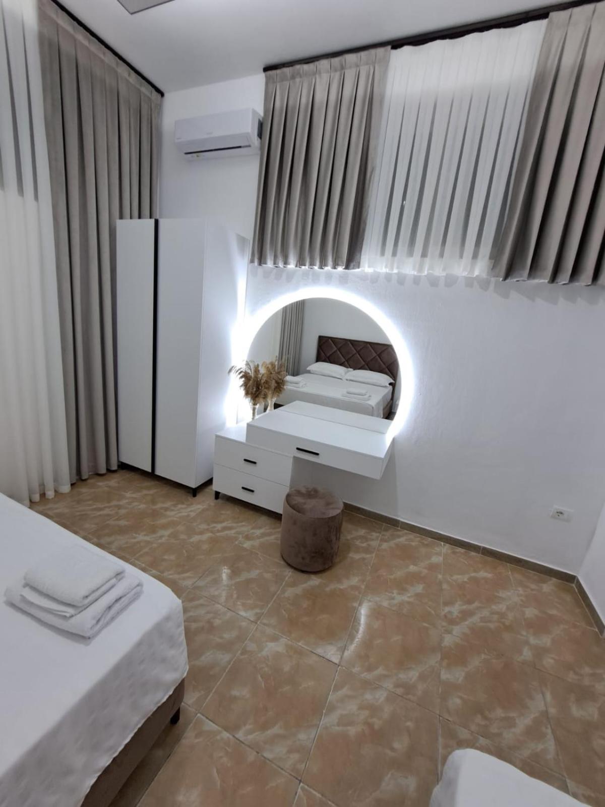 VILA PUSHIMI REGIS