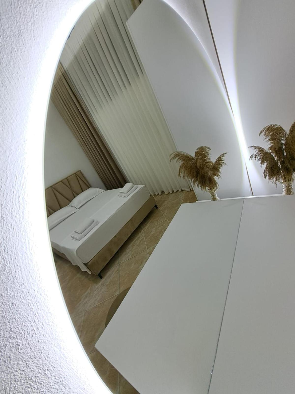 VILA PUSHIMI REGIS