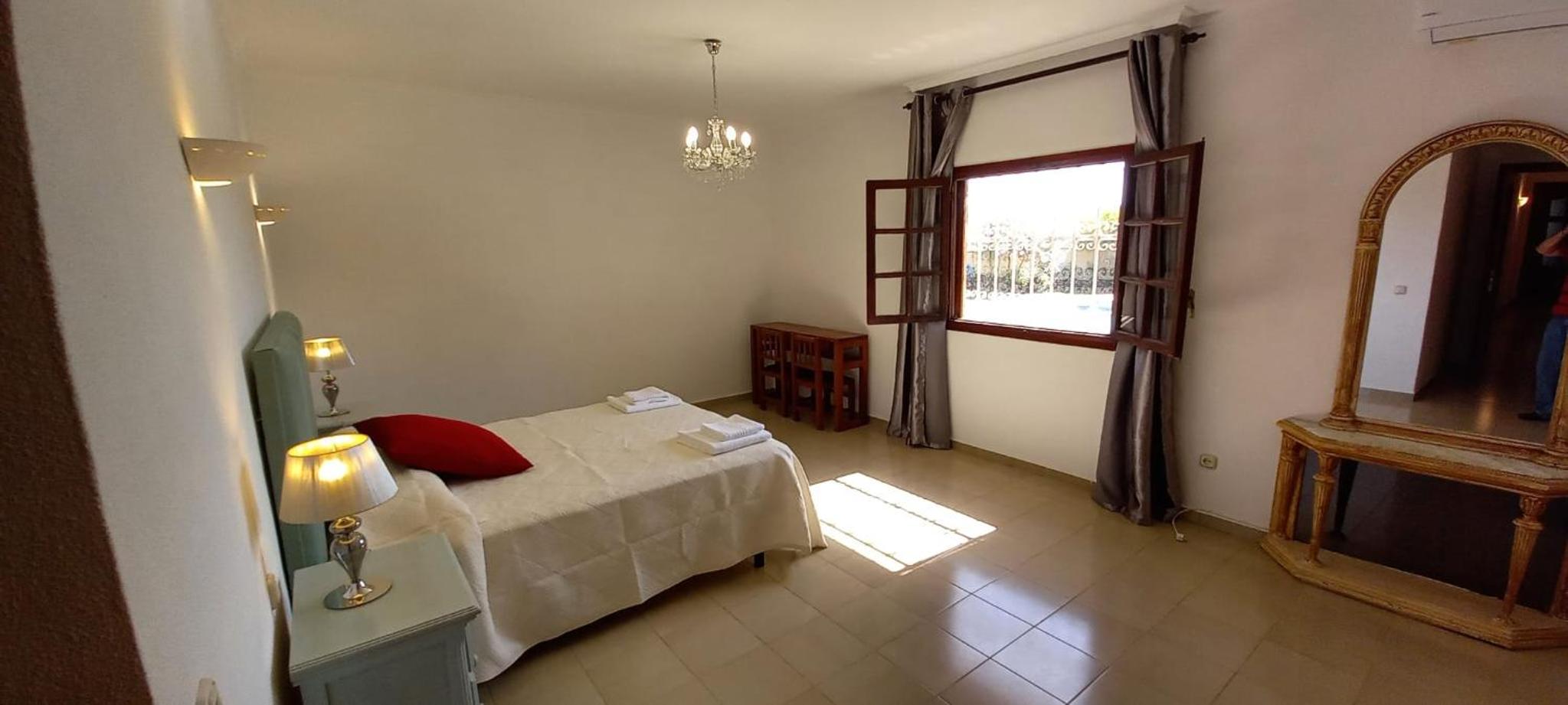 Villa Alicia y Los Quecos Sol y Golf