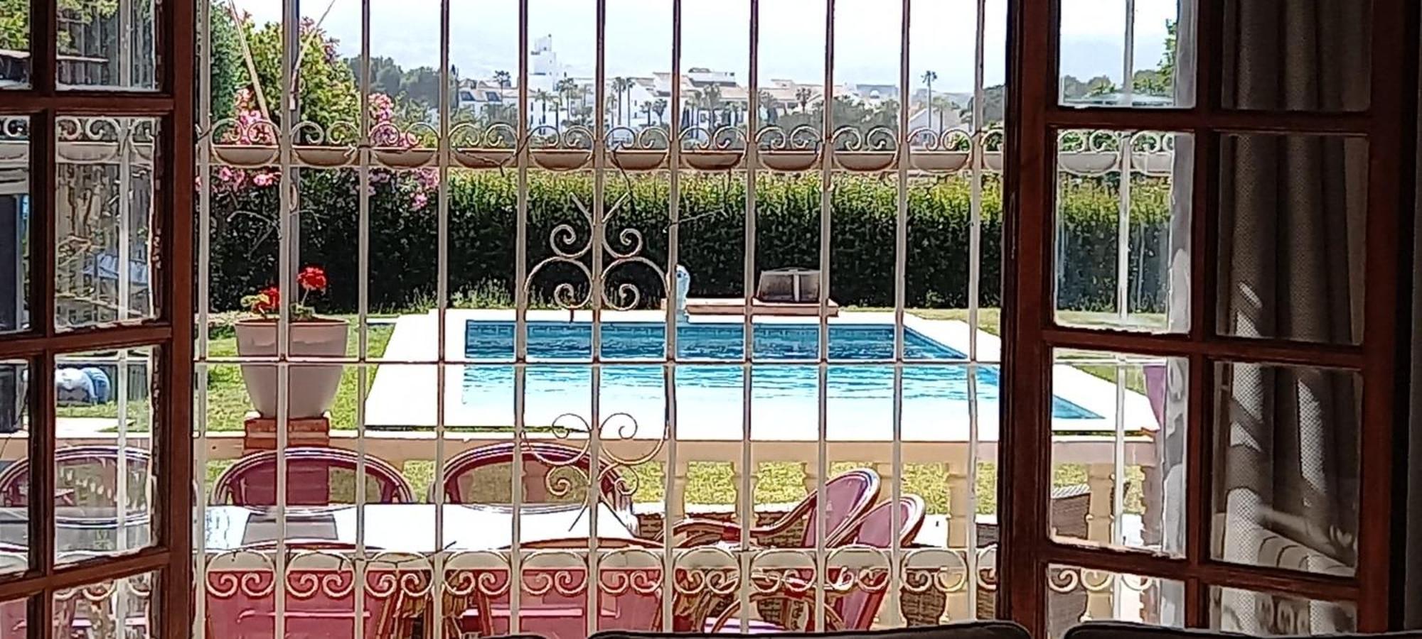 Villa Alicia y Los Quecos Sol y Golf