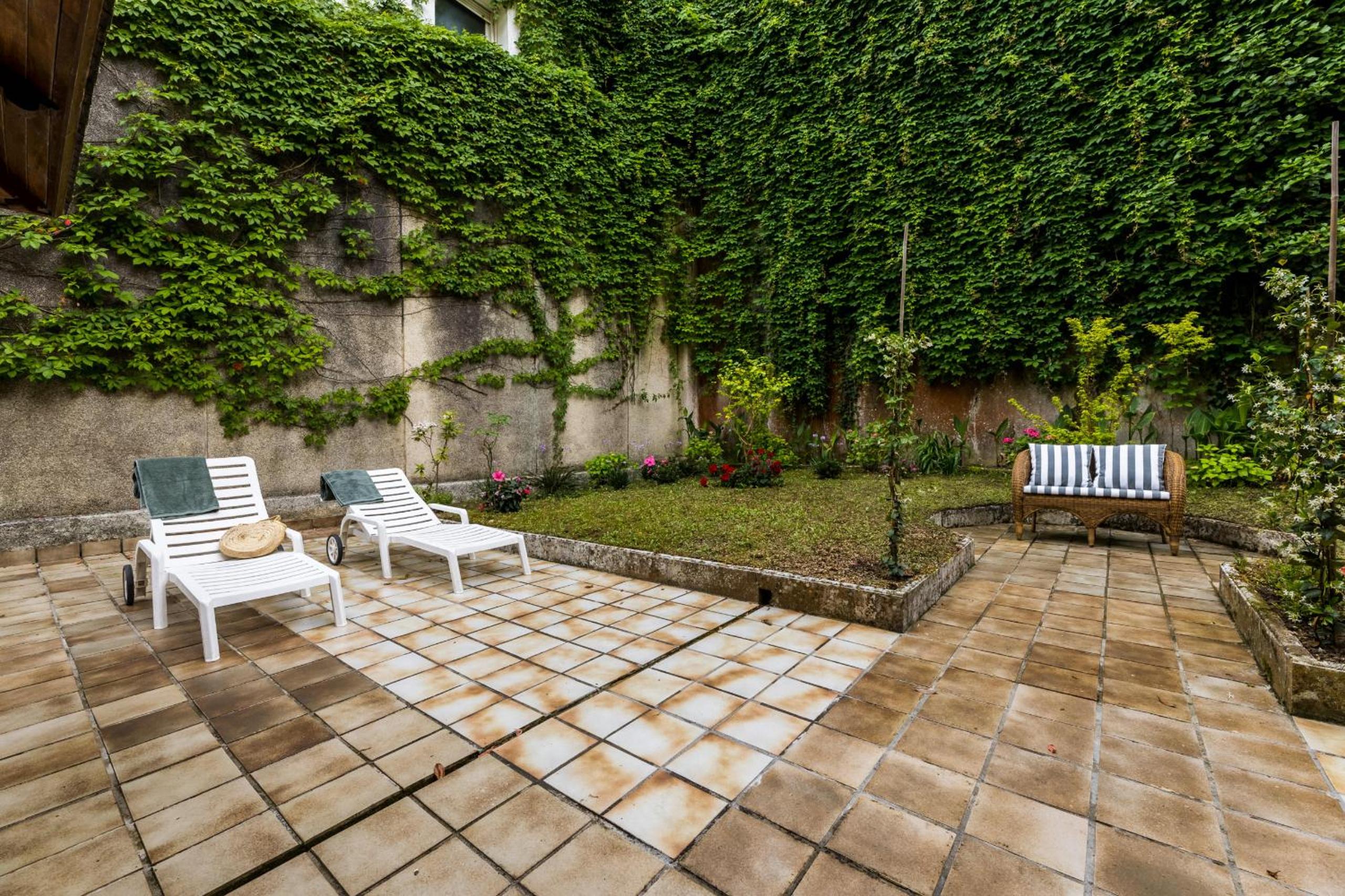 MIRACONCHA GARDEN by Sweet Home SS Rentals