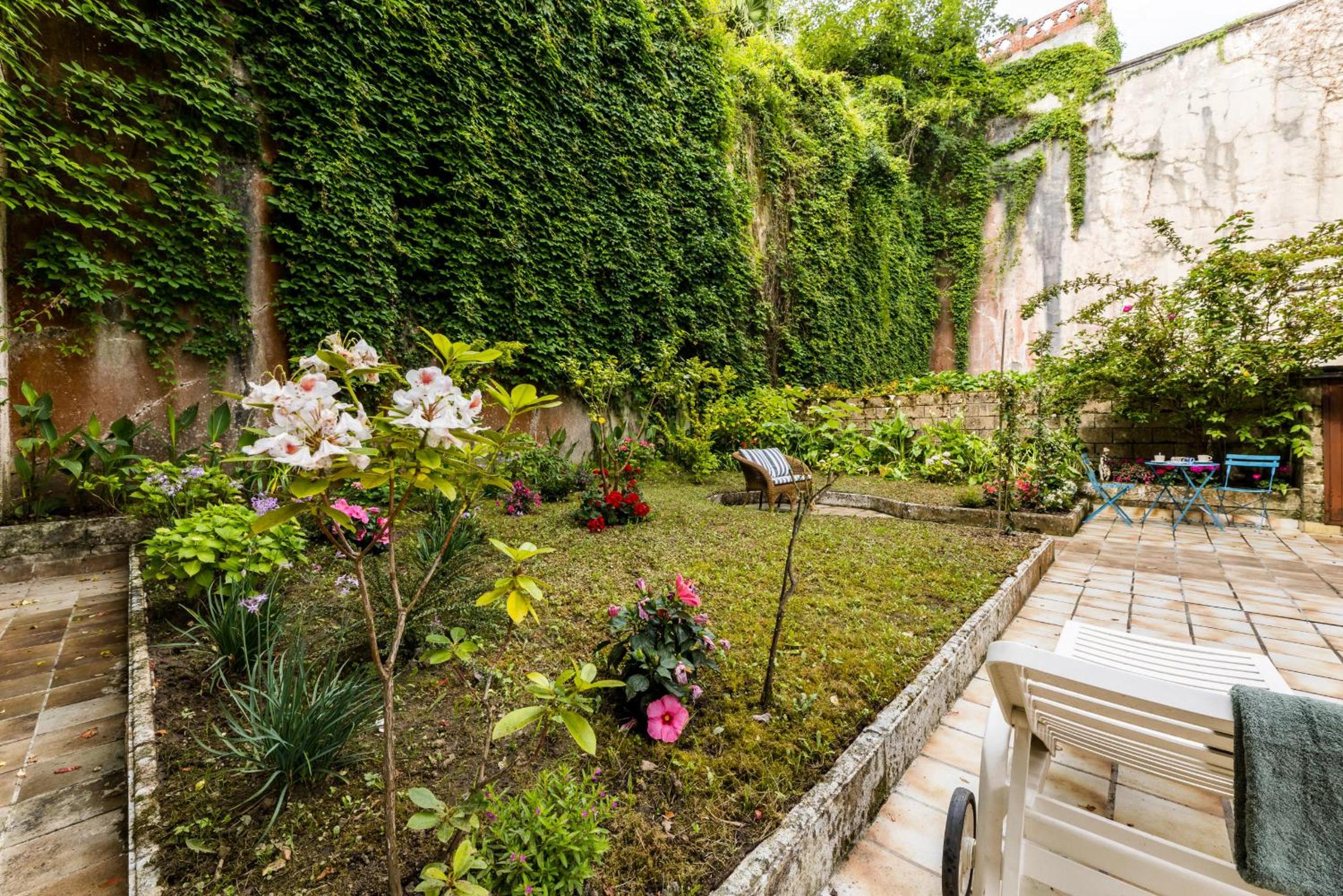 MIRACONCHA GARDEN by Sweet Home SS Rentals