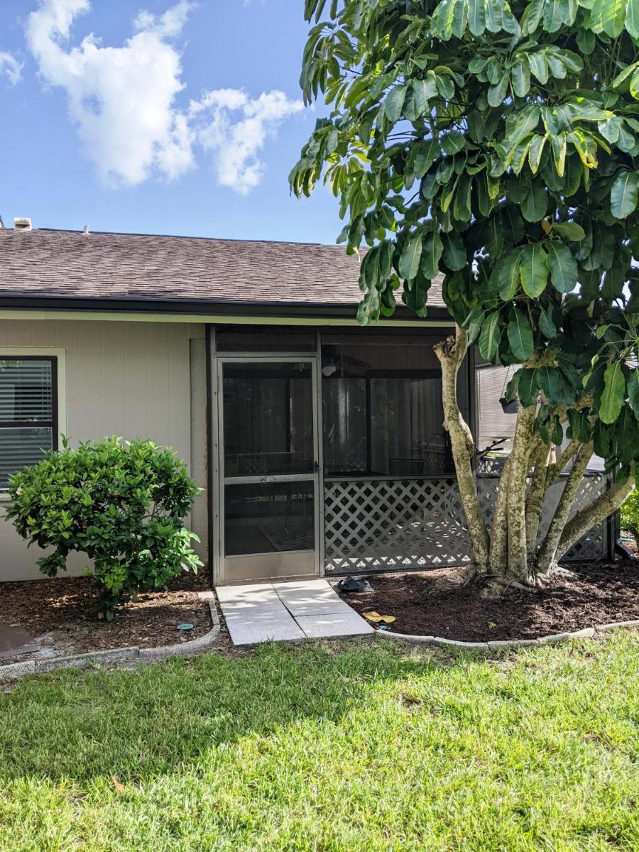 Lovely 2 bedroom condo with a pool! view 4