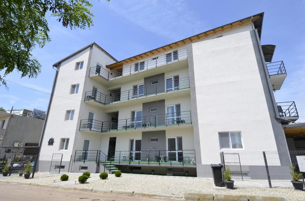 Glow GuestHouse Costinesti Camere de inchiriat view 2