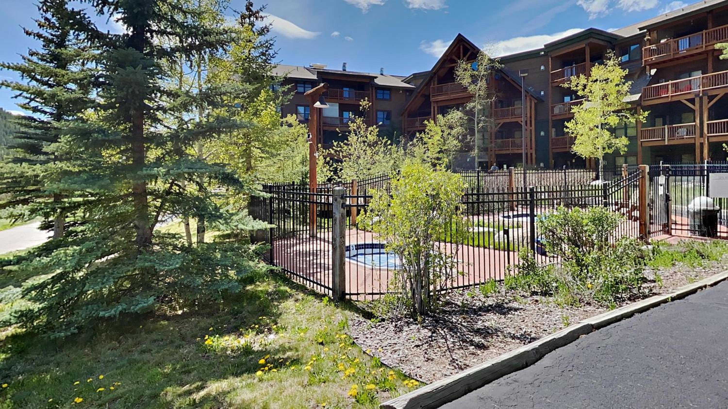 Tenderfoot Lodge 2616 view 5