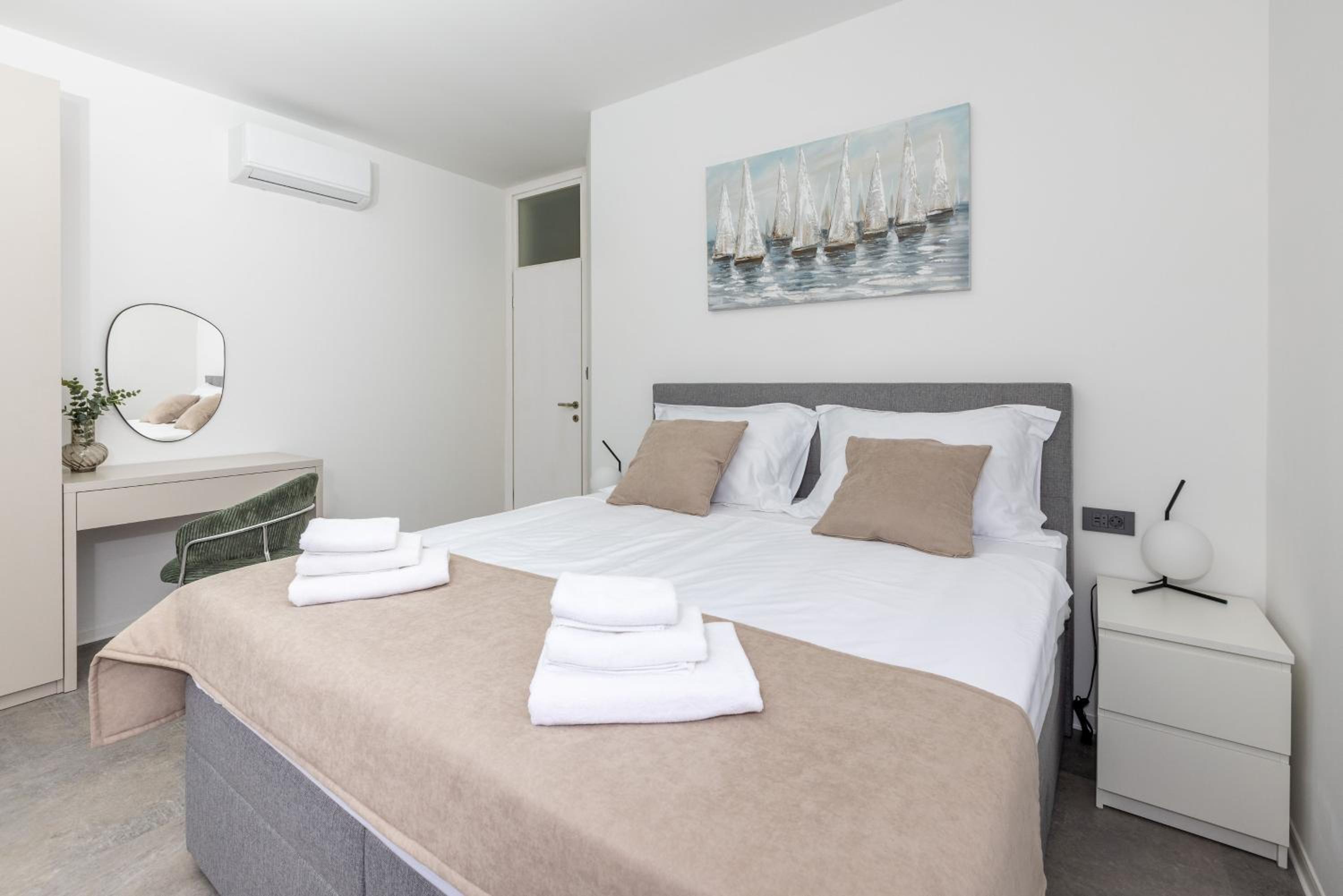 Apartments Ocrux