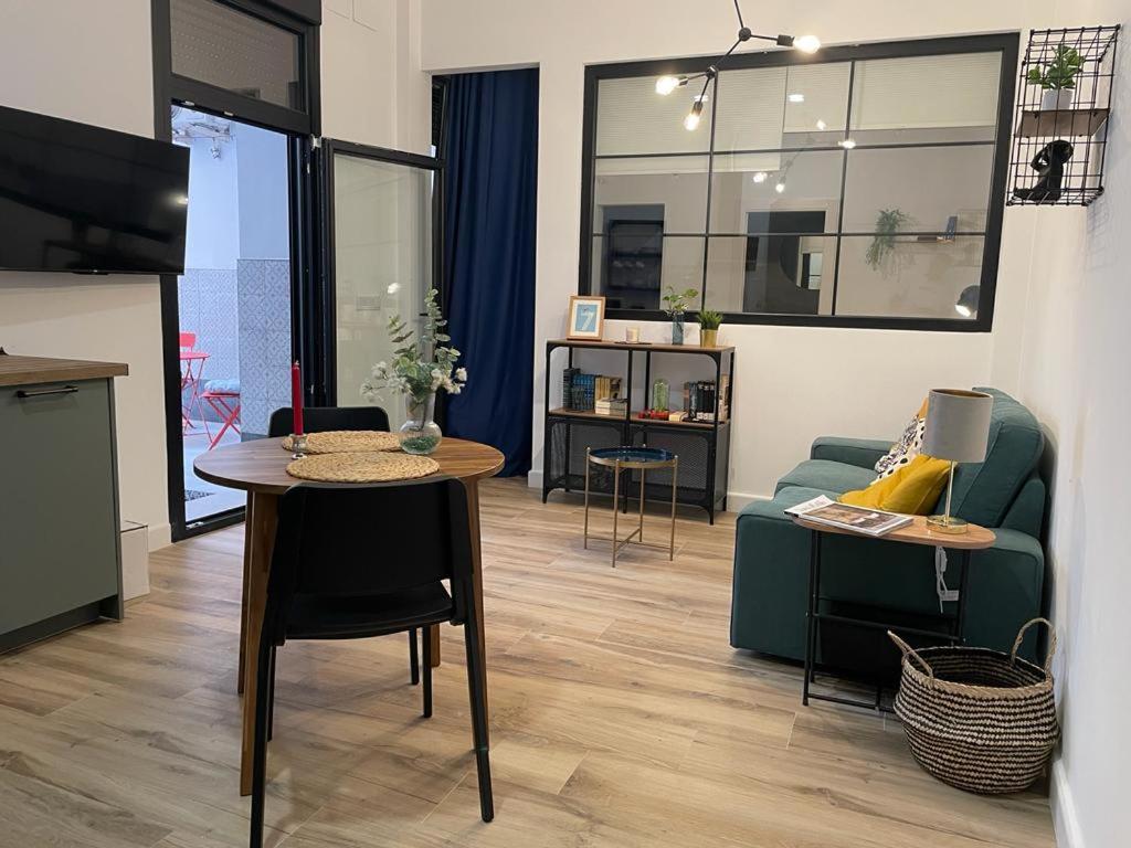 APARTAMENTOS SOL Y LUNA