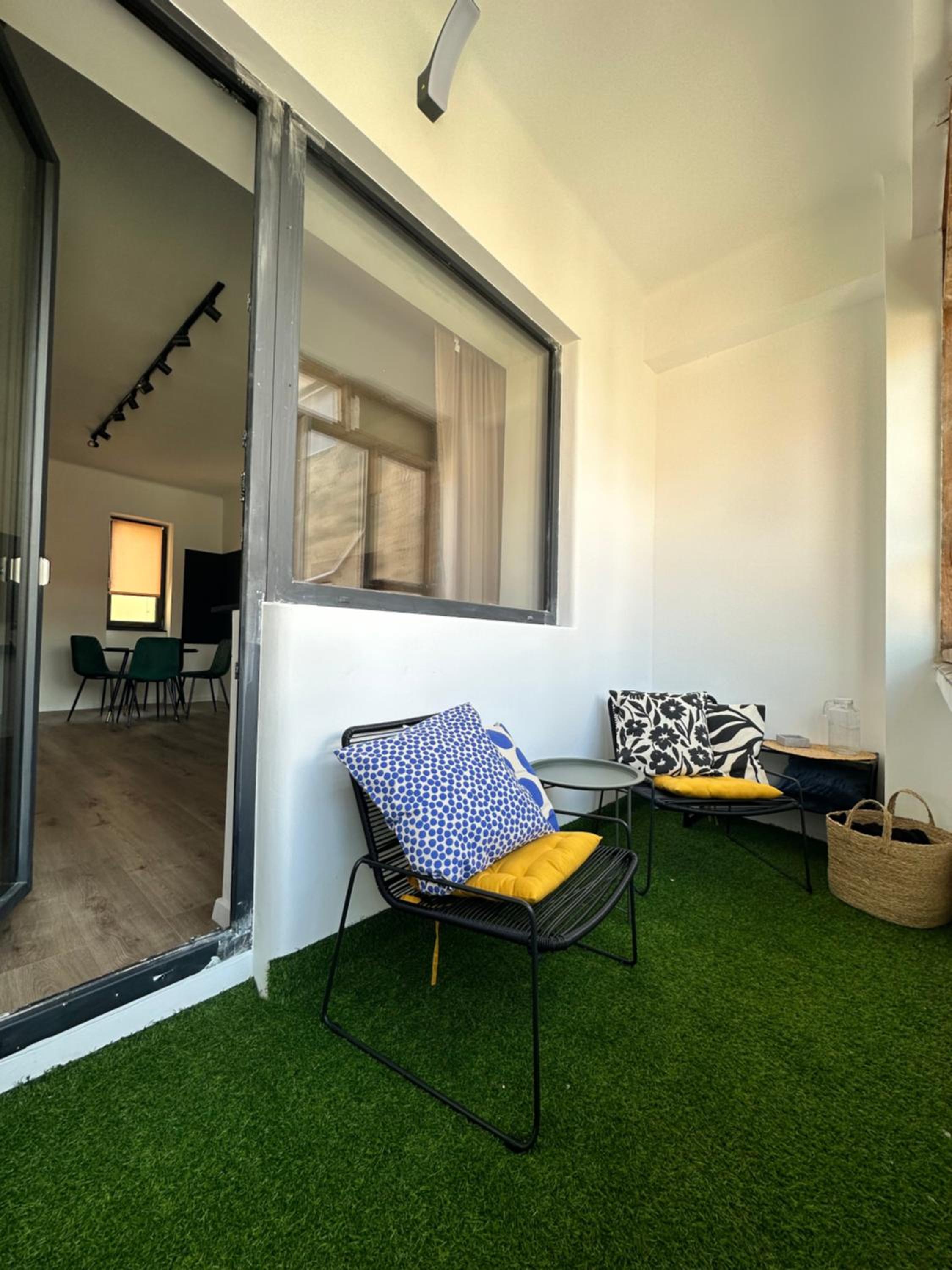 balance & terrace