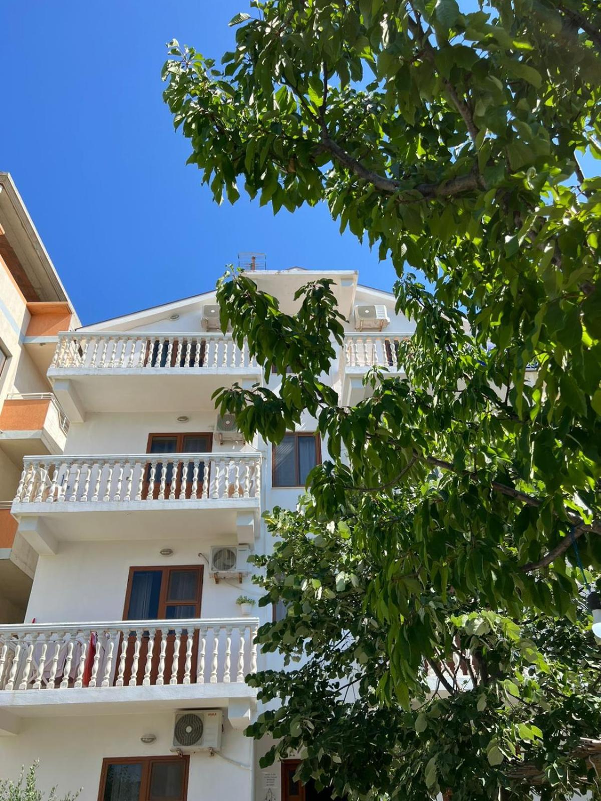 Apartments Hotel AL&DE