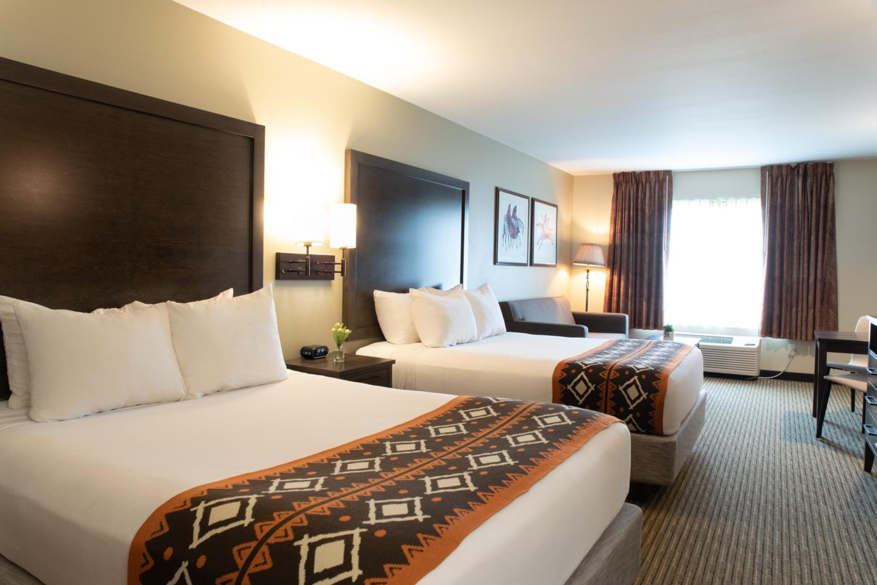Pendleton Vacations - Oxford Suites Pendleton - Property Image 12