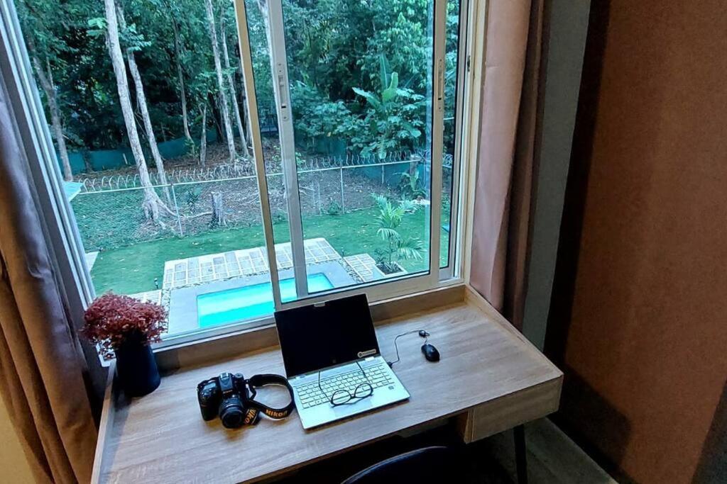 CR Caribbean Blue House - Modern style 100 WiFi