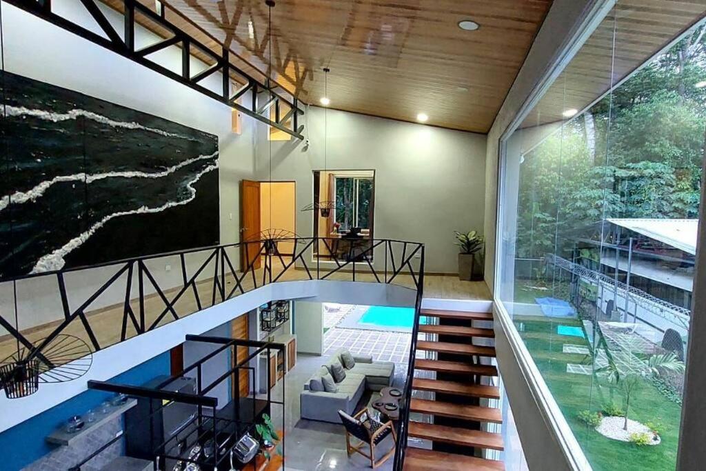CR Caribbean Blue House - Modern style 100 WiFi