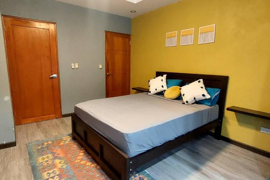 CR Caribbean Blue House - Modern style 100 WiFi