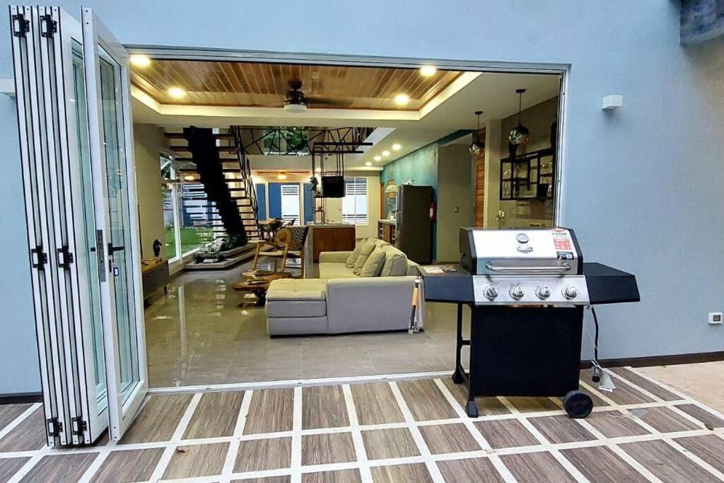 CR Caribbean Blue House - Modern style 100 WiFi