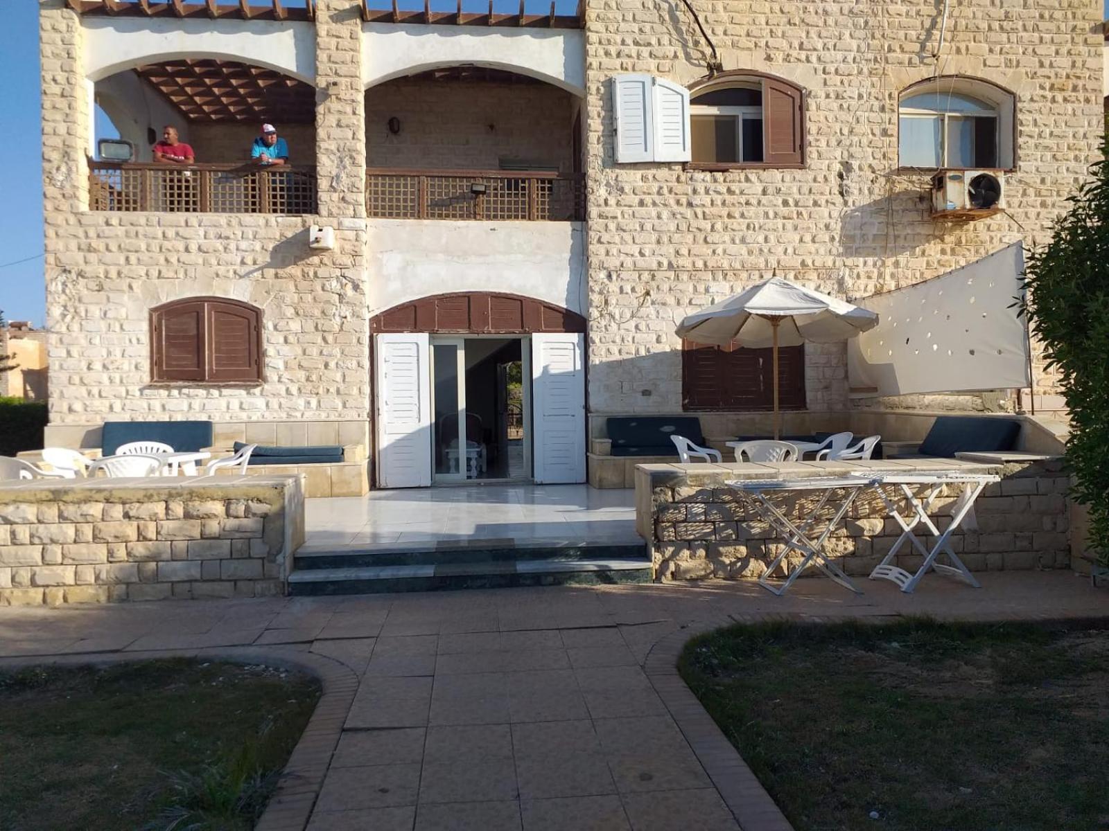 Beachfront Villa in Marina
