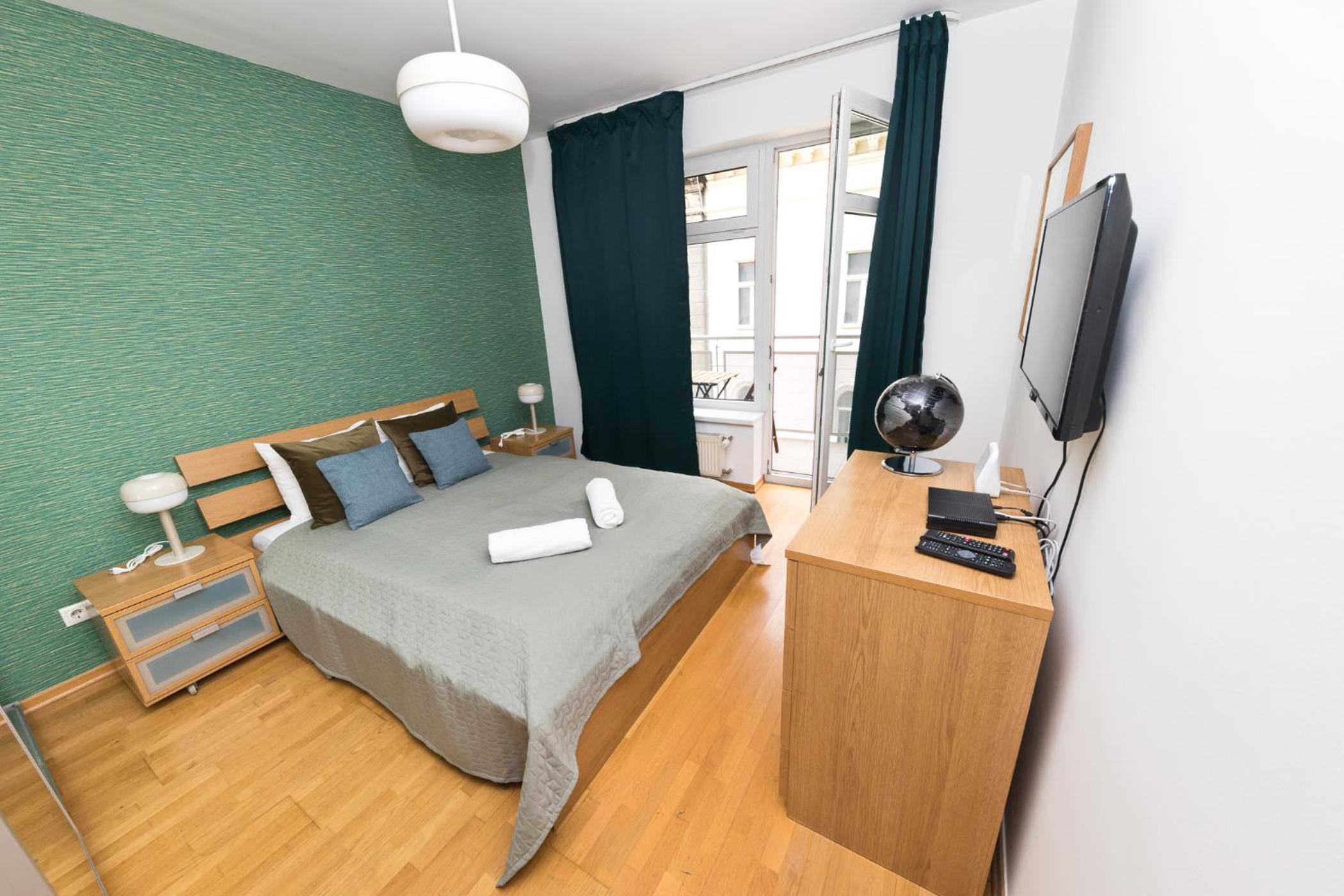 Paulay Opera Apartment view 4