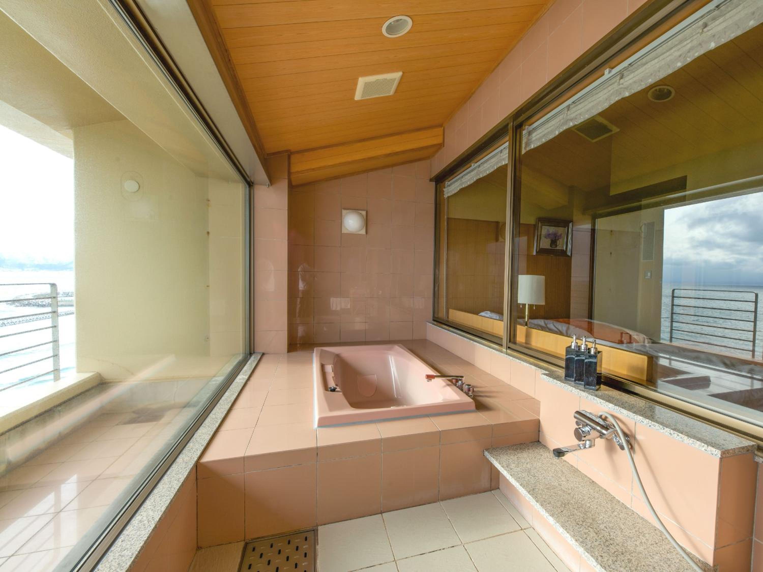 Wakamatsu Hot Spring Resort