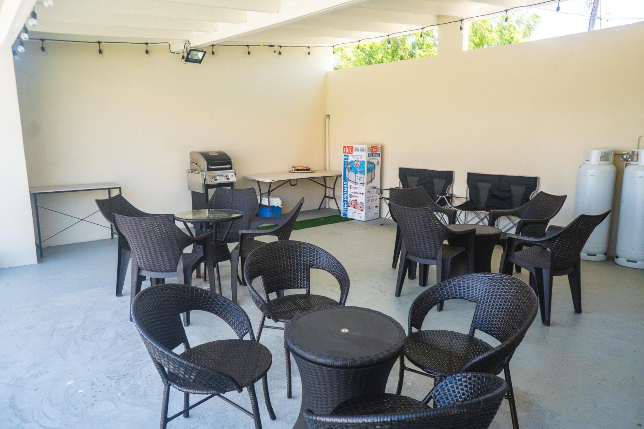 Pavia's Centerpoint Oasis