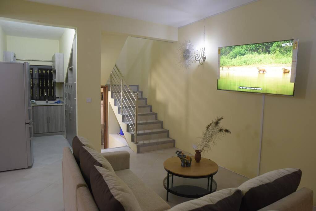 Private home in Flic en Flac - quiet location view 5