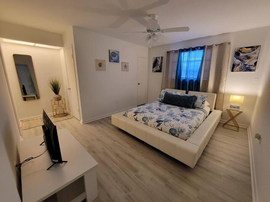 Sol Miami # 2 with free parking