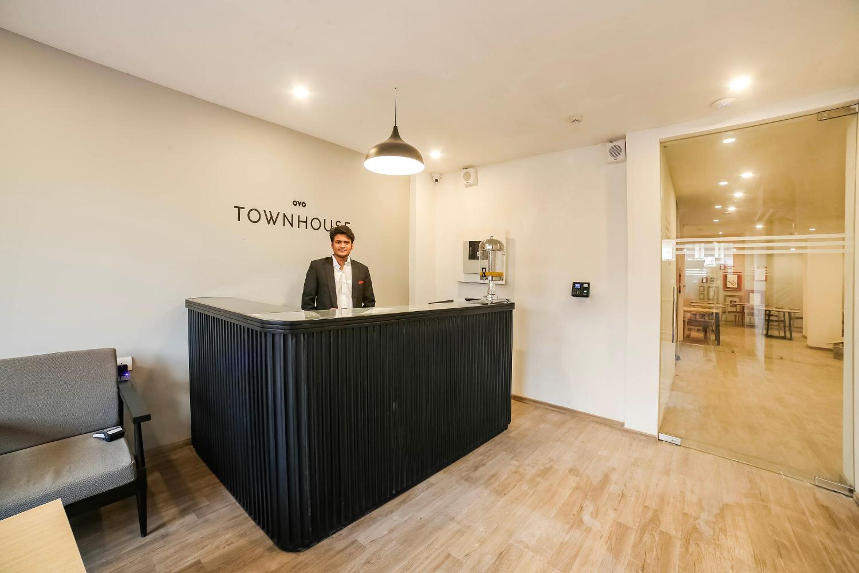 Gurgaon Vacations - Super Townhouse Sector 46 Gurgaon Near Appu Ghar - Property Image 3