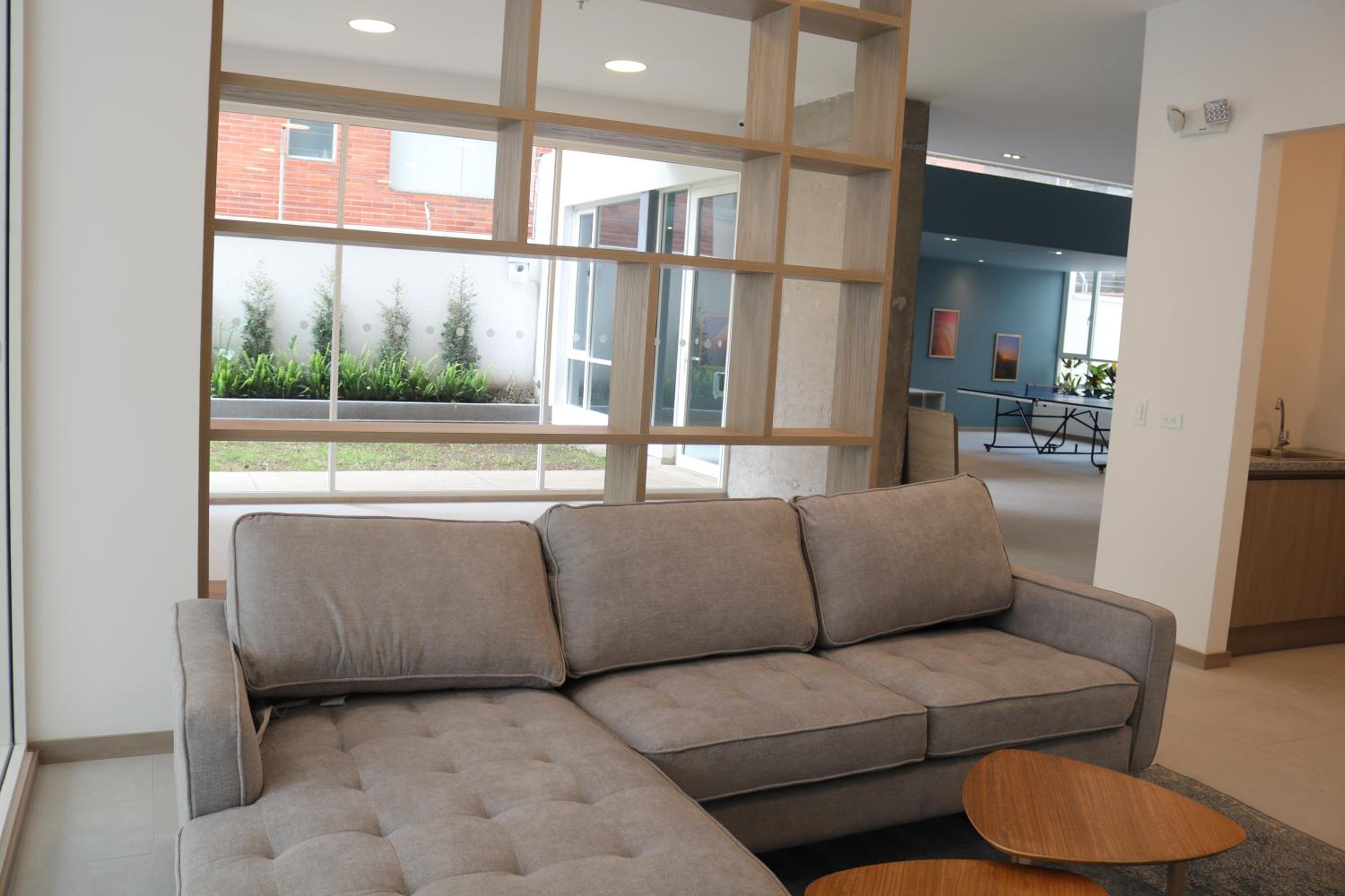 Silver Studio Pool Comfy Garage CheckinEC