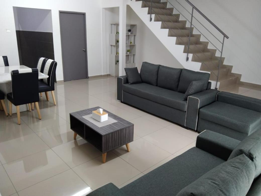 Y and Y homestay 2 photo 2